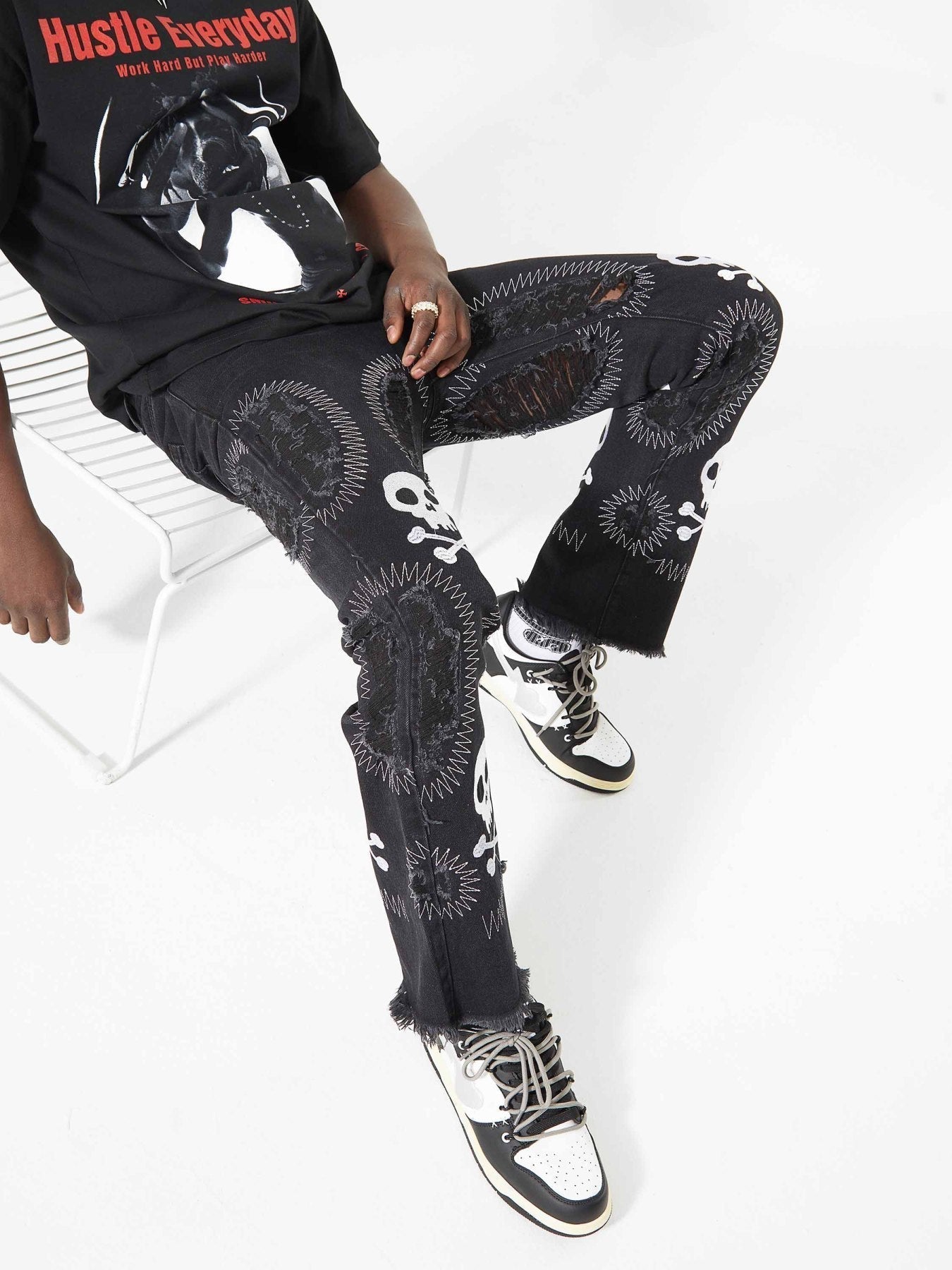 Skull Embroidery Jeans