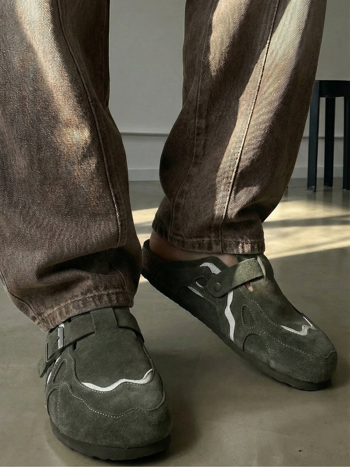 DCRB Wavey Clogs - Beige