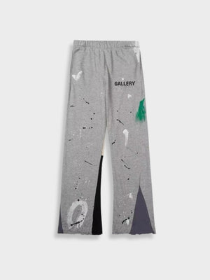 Grijs